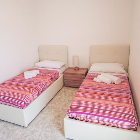 Budget Beds Альгеро Екстер'єр фото