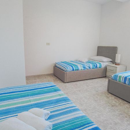 Budget Beds Альгеро Екстер'єр фото