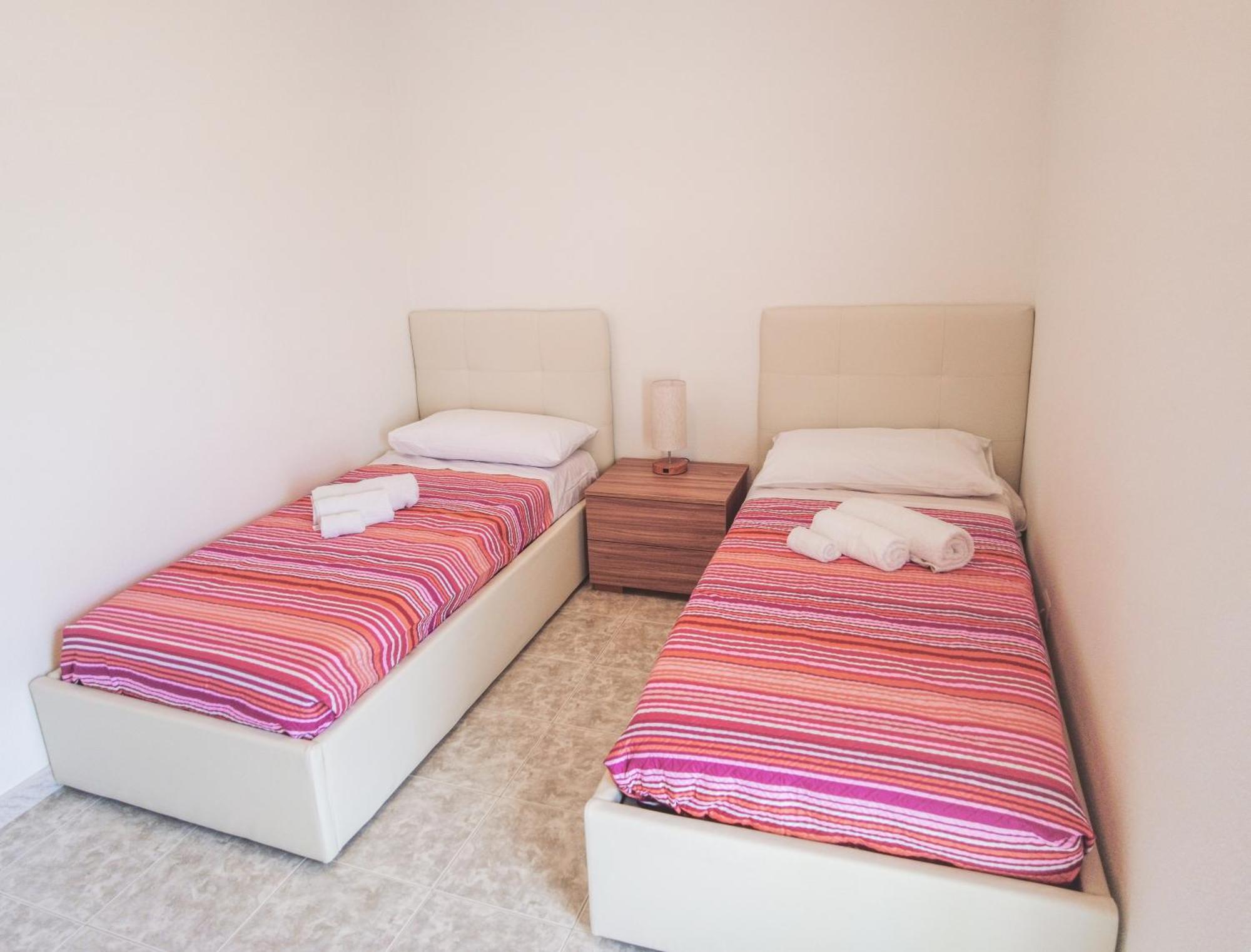 Budget Beds Альгеро Екстер'єр фото
