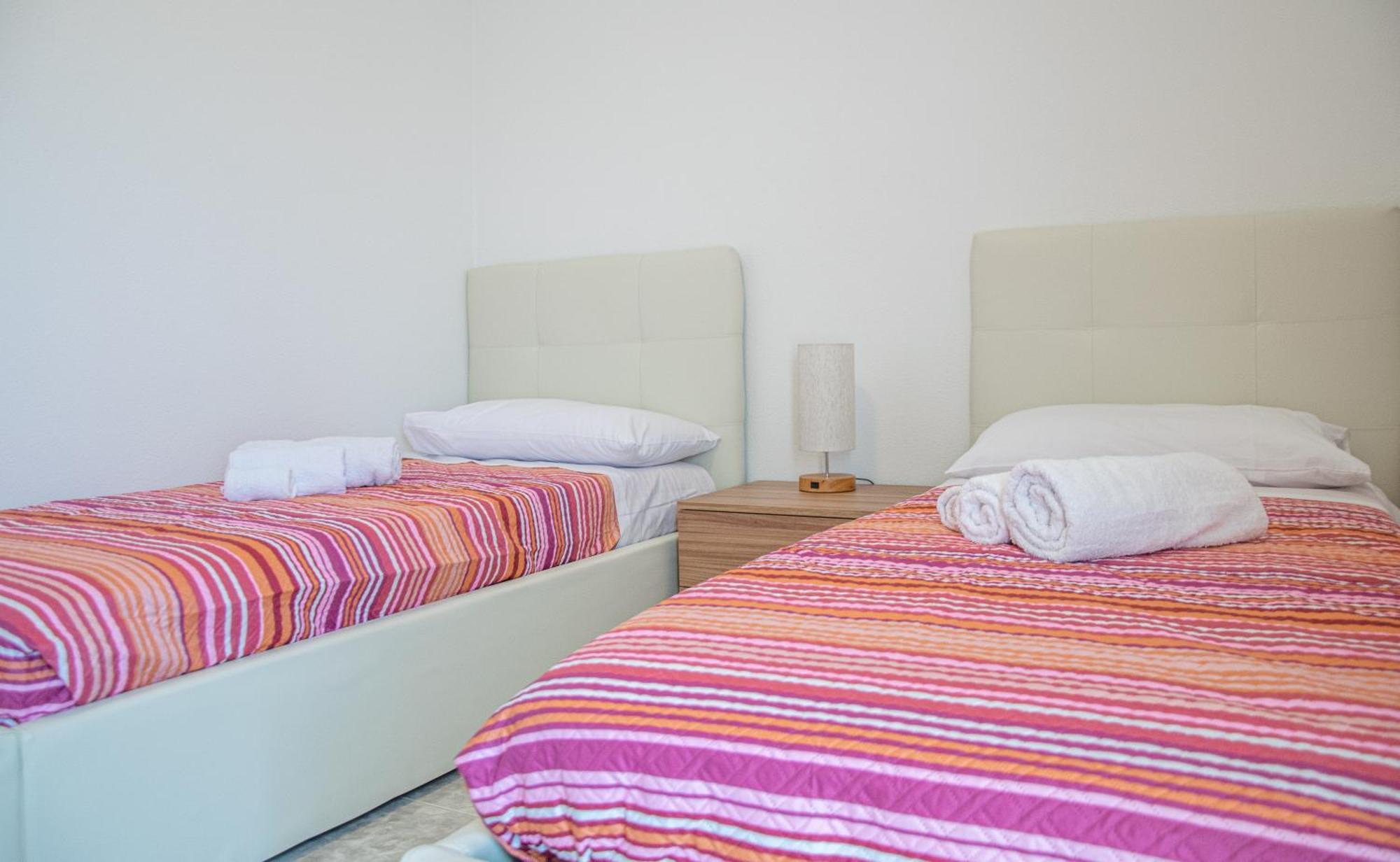 Budget Beds Альгеро Екстер'єр фото